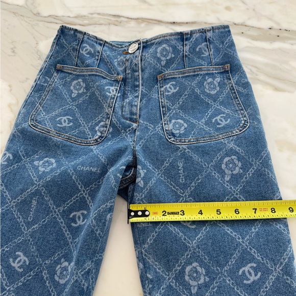 CHANEL 23A RUNWAY CC CAMELLIA BLUE JEANS SIZE FR 36 / US 4 NWTS! - Picture 10 of 17